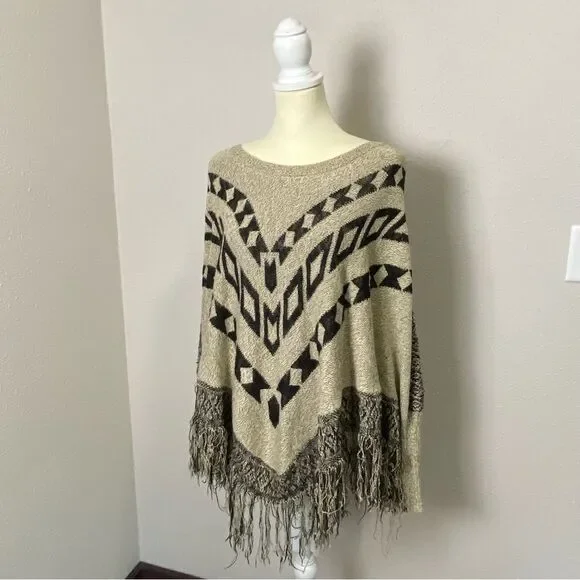 Maurices Boho Southwestern Knit Pancho Shawl W/ Fringe Sweater Women's Size L/XL - Picture 5 of 13